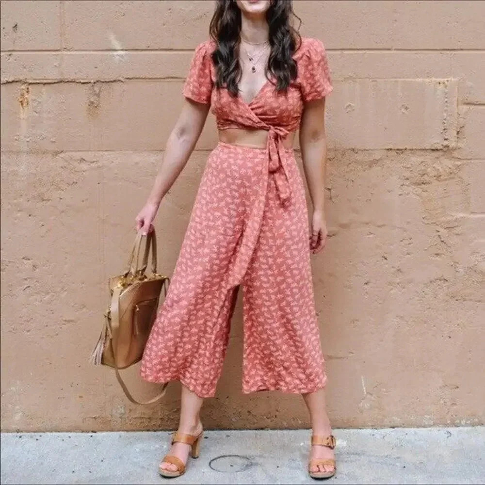 NWT American Eagle Wide Leg Pants Culotte Floral Elastic Waist Rust Mauve Small